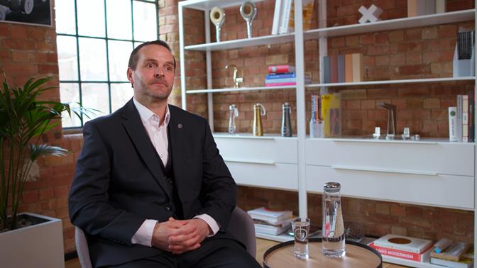 GOW Chris Penney - Thumbnail