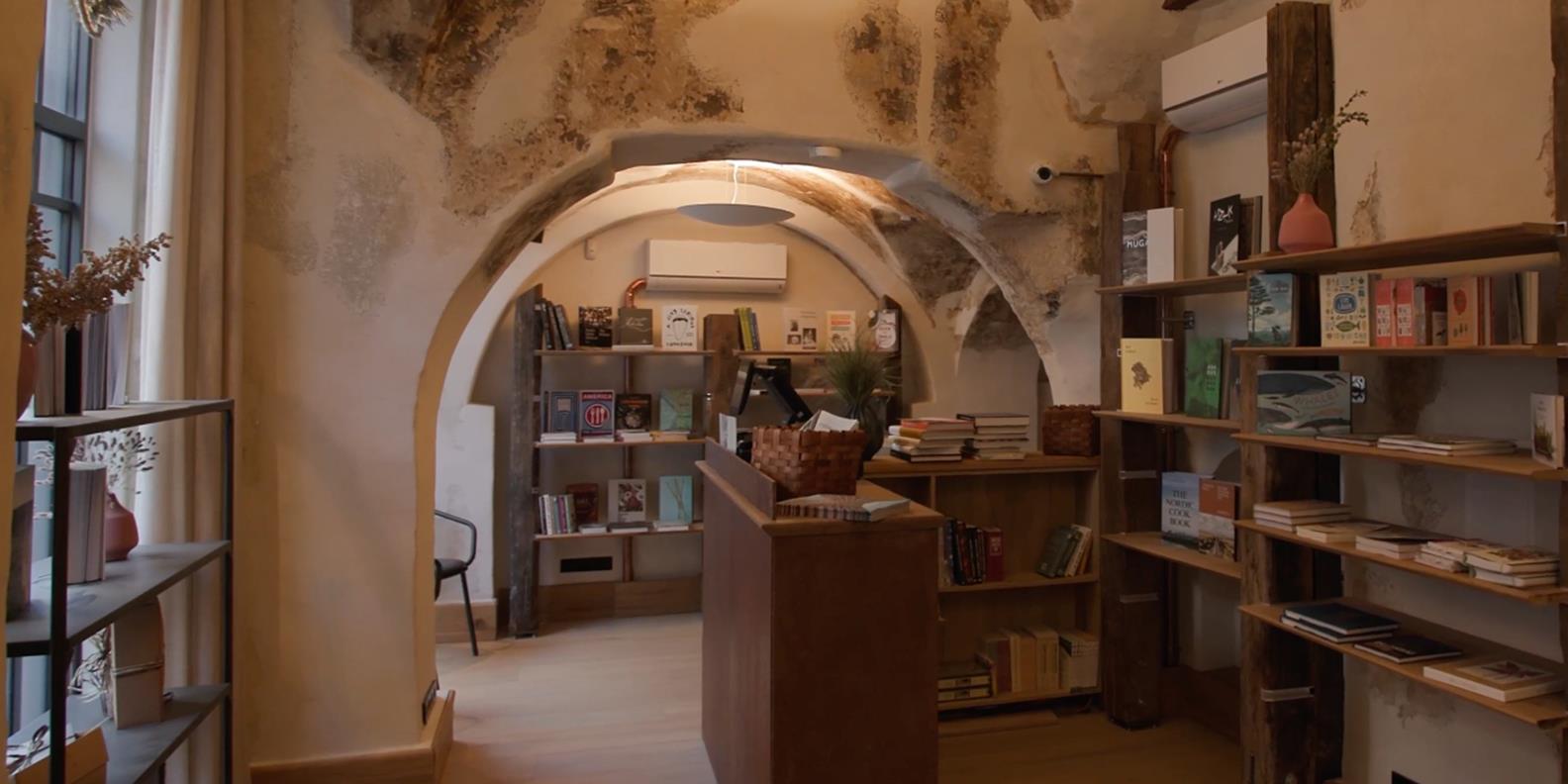 Karl Lennon - Thumbnail