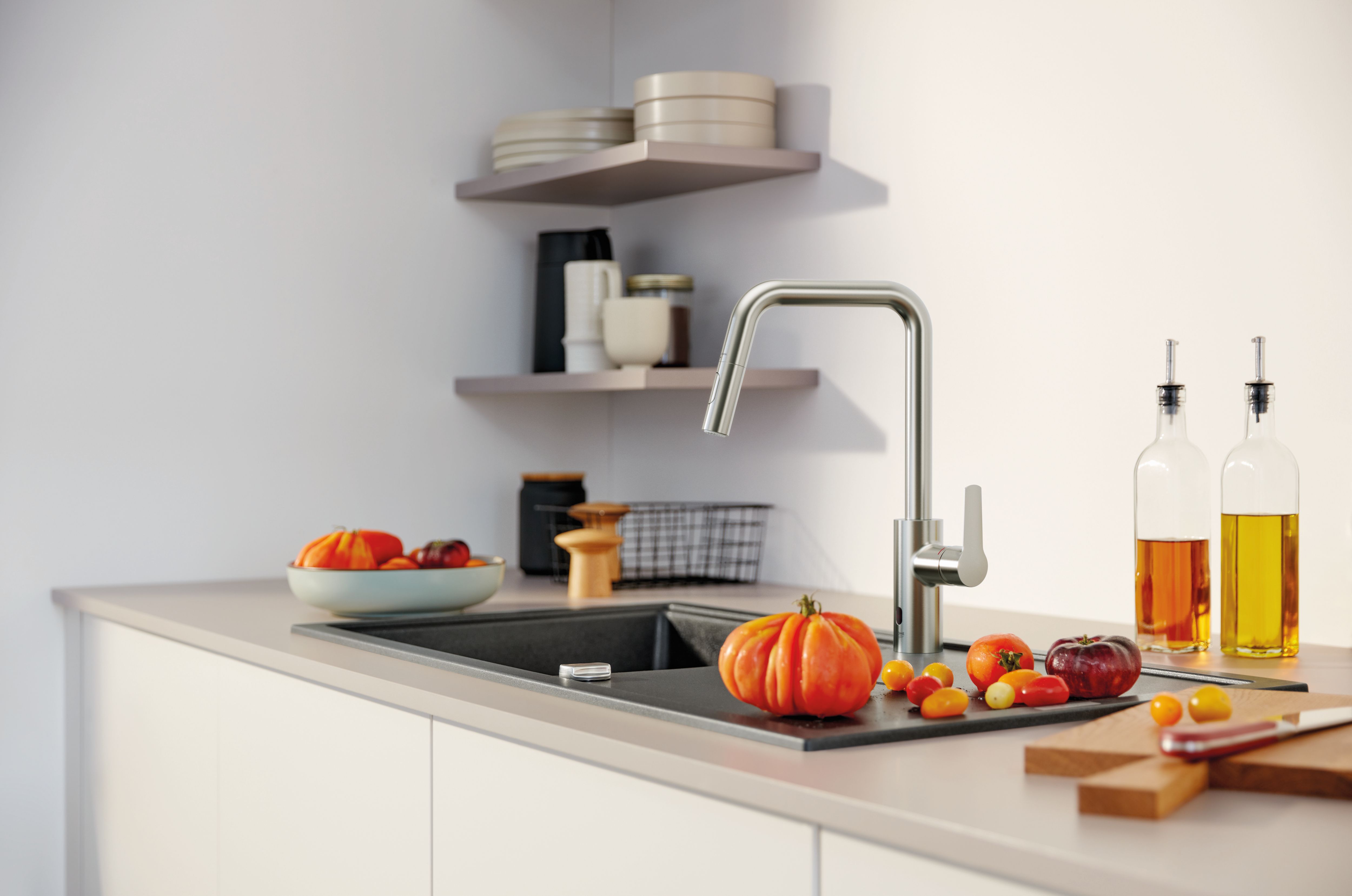 Chytrá pomoc v kuchyni: GROHE Eurosmart a GROHE SmartControl