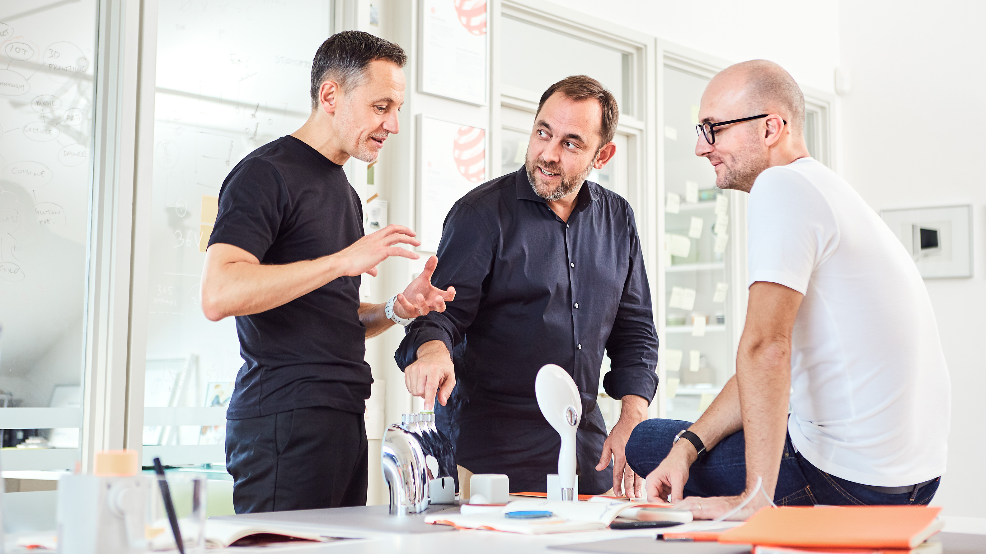 LIXIL Global-Design_Collage-03