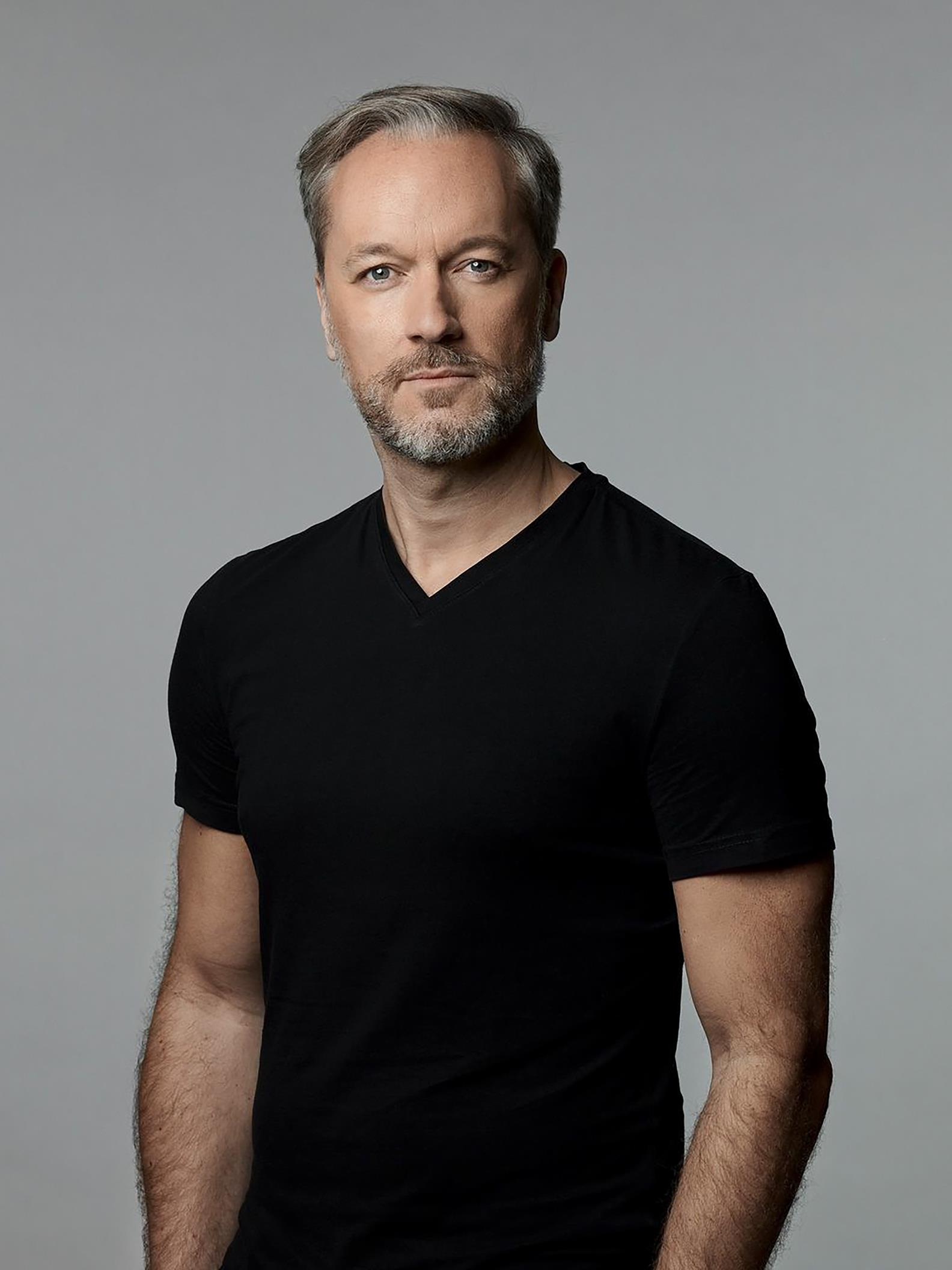 LIXIL Global-Design_Collage-06_Patrick Speck