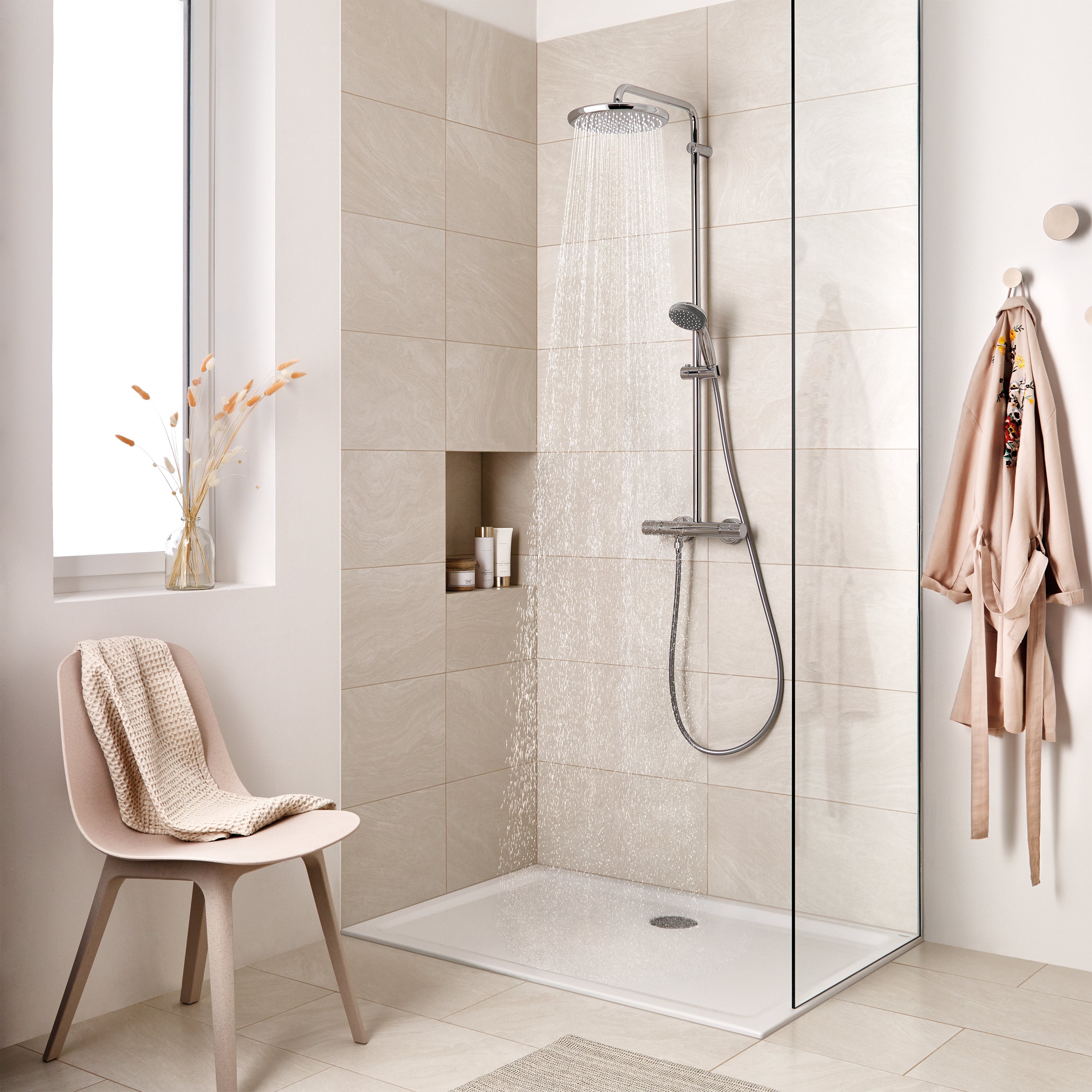 Showers_05_Collage-03_bathroom