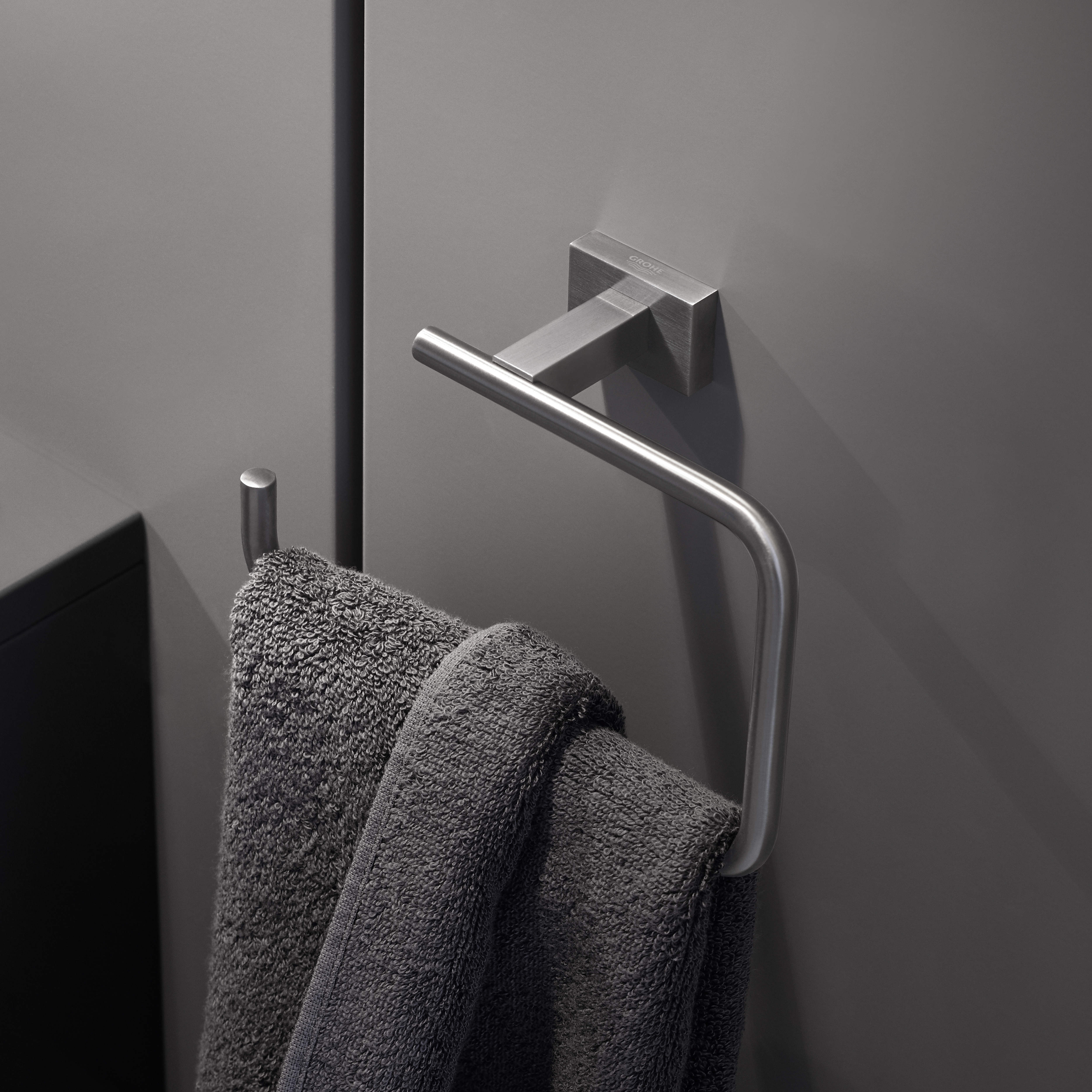 Showers_14_Collage-07