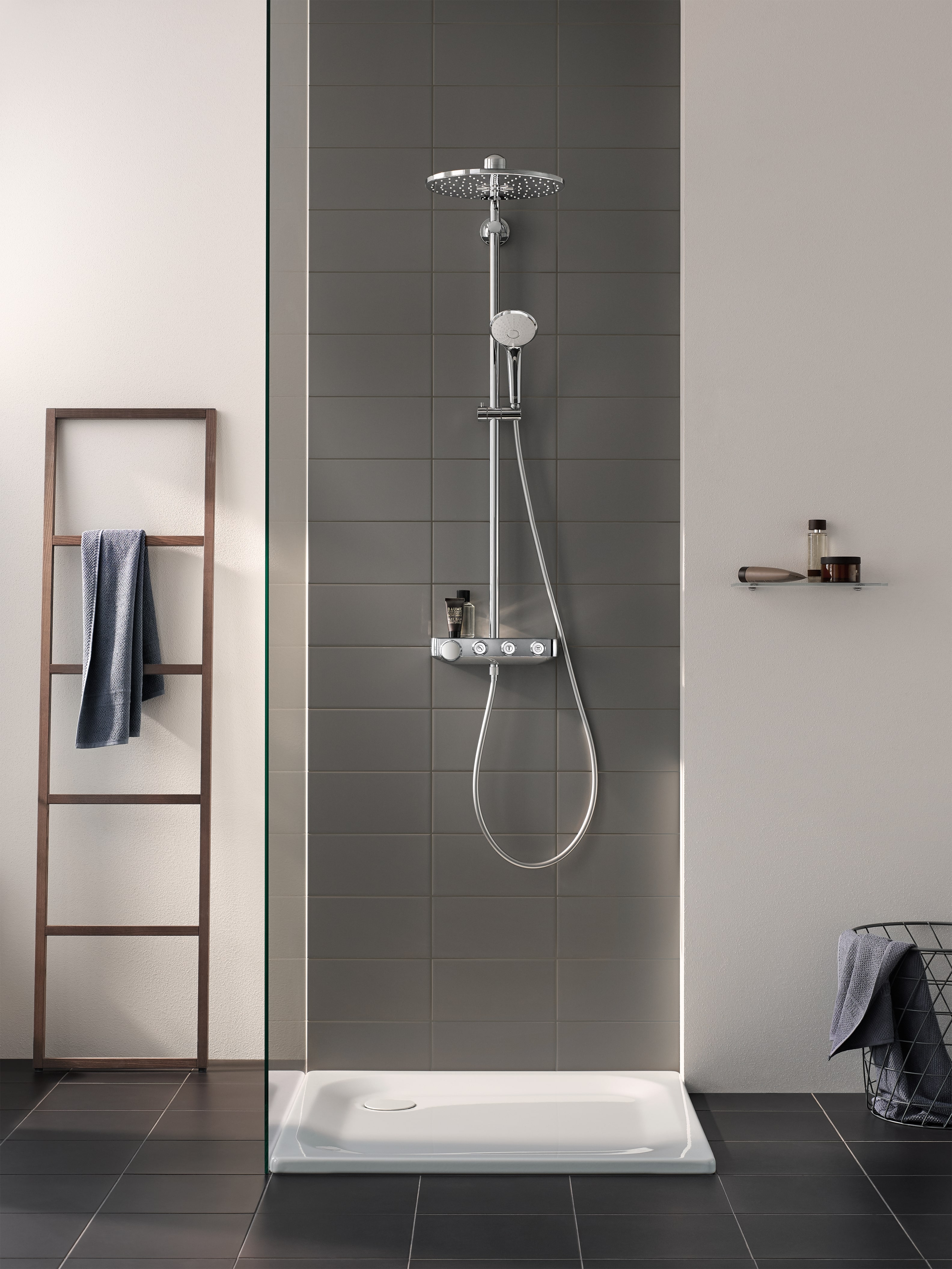 Showers_14_Collage-08