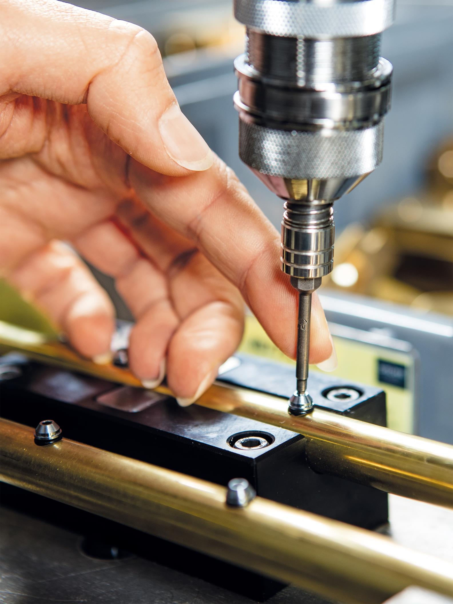 Technology_03_Collage-01