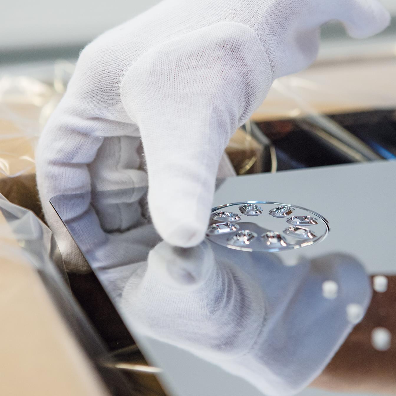 Technology_05_Collage-02