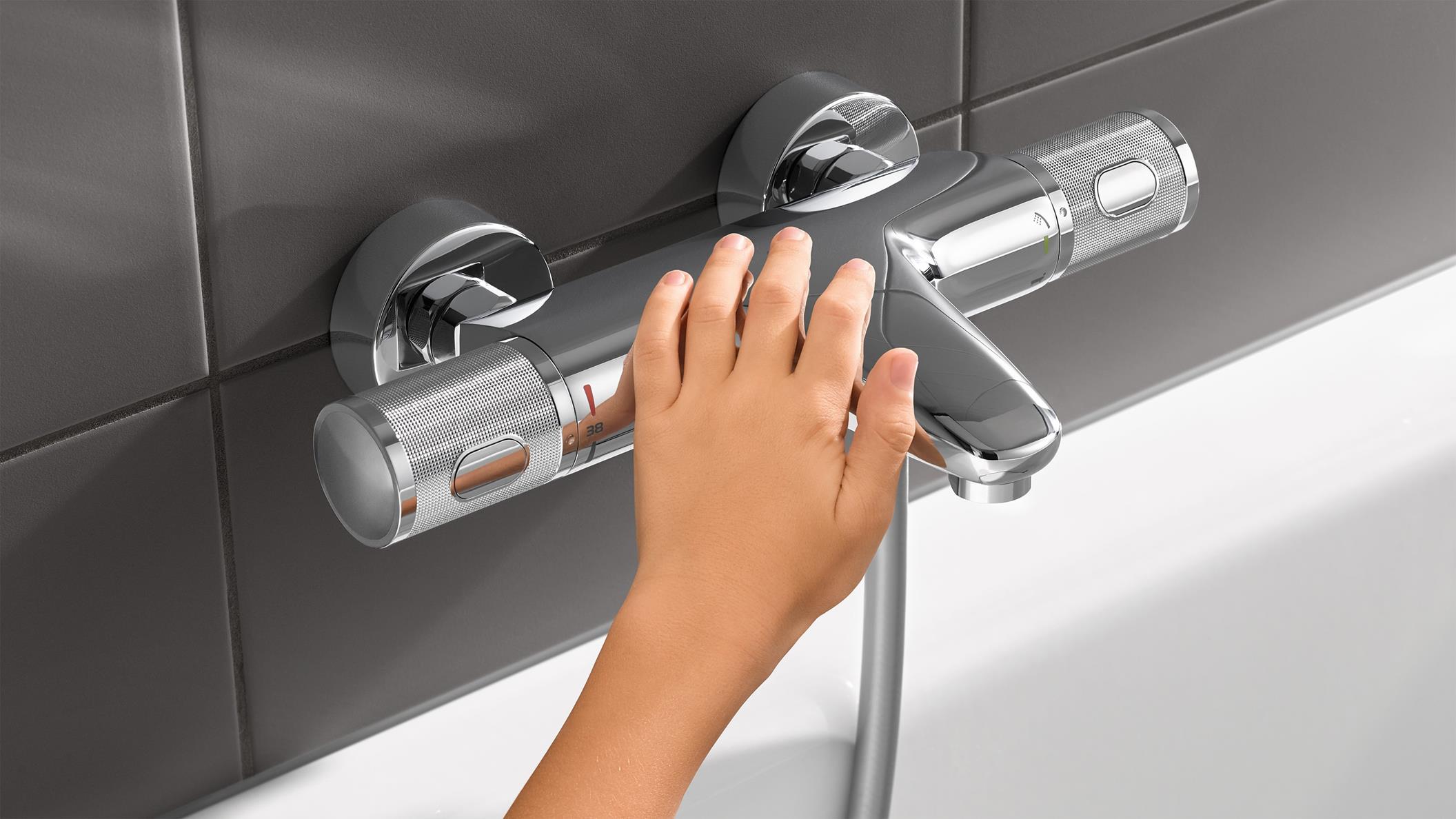 Technology_07_Collage-04